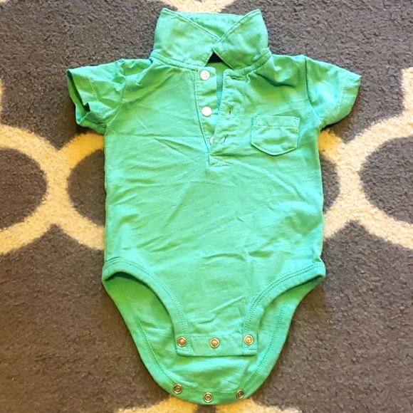 Carters Polo onesie - Picture 1 of 3